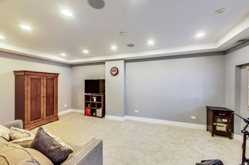 1453 Belden Ave, Chicago IL 60647-3220 exterior