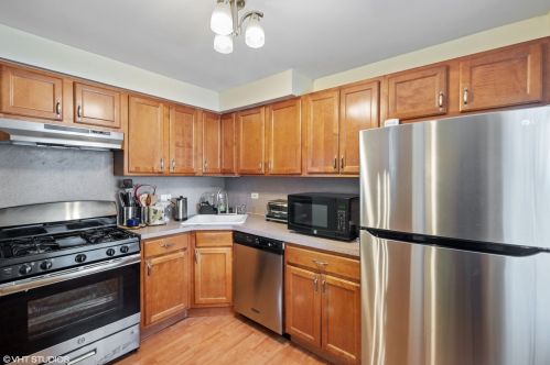 4152 Pioneer Ave, Chicago IL  60634-1030 exterior