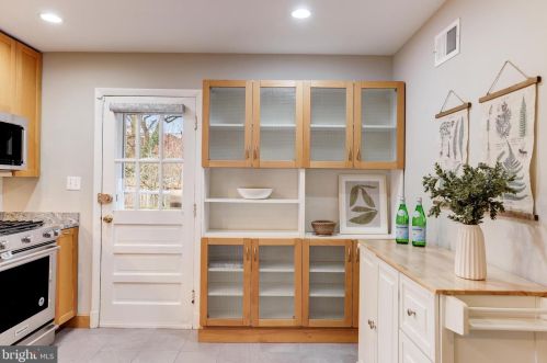 109 Raymond Ave, Alexandria VA 22301-1139 exterior