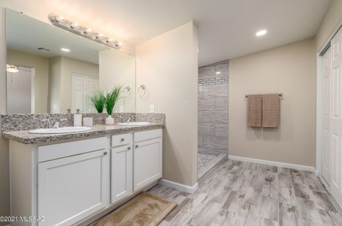 5834 Beverly St, Tucson AZ  85711-5142 exterior