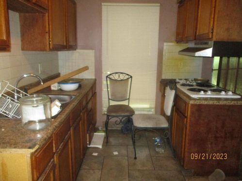 2022 Northaire Ln, Saint Louis MO 63138-1230 exterior