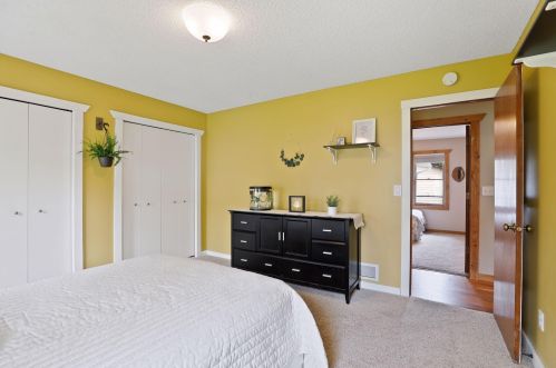 7120 Blaine Ave, South Saint Paul MN 55076-2312 exterior