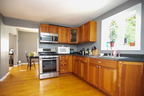 529 Judd St, Bull Valley, IL 60098-3421