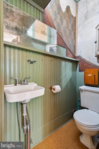 1406 9 St, Philadelphia PA 19148-4529 exterior