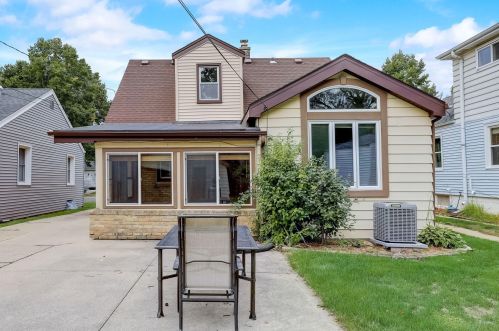 300 80, Milwaukee WI 53214-4548 exterior