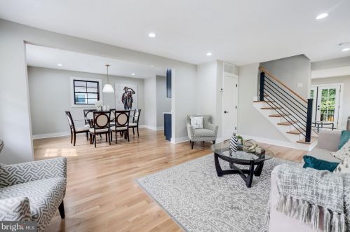 1505 Crestwood Dr, Alexandria VA  22302-2303 exterior