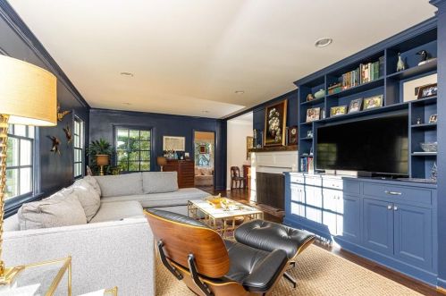 3624 Kingsboro Rd, Atlanta, GA 30319-1313