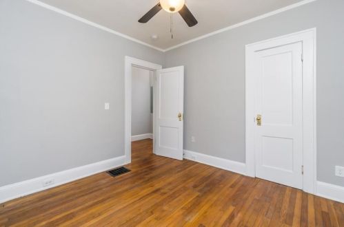 1831 Lyle Ave, Atlanta GA  30337-1204 exterior