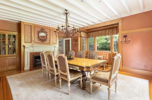 170 Blackstone Blvd, Providence RI 02906-5802 exterior