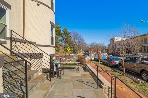 616 M St, Washington DC 20002-3425 exterior