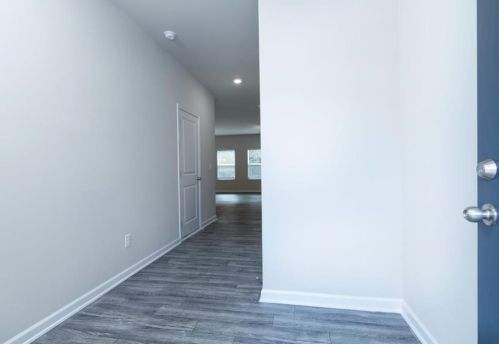 4984 Lower Elm St, Atlanta, GA 30349-1688