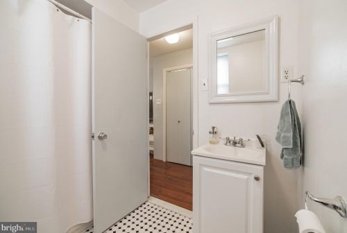 2346 Cumberland St, Philadelphia PA 19132-4119 exterior