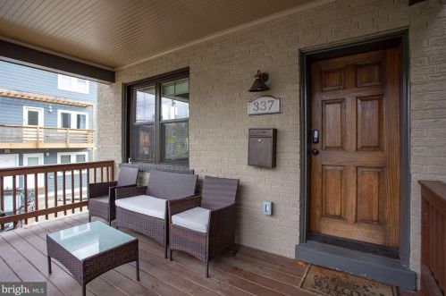 337 18th Pl, Washington, DC 20002-6601