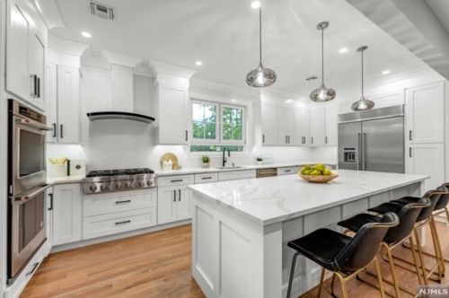 60 Prescott St, Demarest NJ  07627-1420 exterior