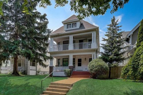 2139 51st St, Milwaukee WI  53208-1134 exterior