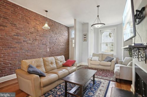 707 7th St, Washington DC  20001-3715 exterior