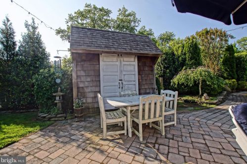 300 Gills Nck Rd, Lewes DE 19958-1425 exterior