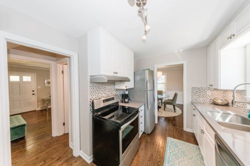 5926 Santa Monica Blvd, Milwaukee WI 53217-4619 exterior