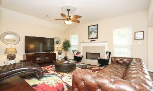 8118 12 Fairway Ln, Humble TX 77346-1716 exterior