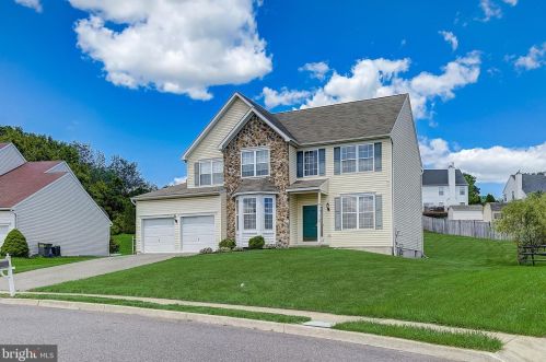 1281 Juniper St, Pottstown, PA 19464-1948