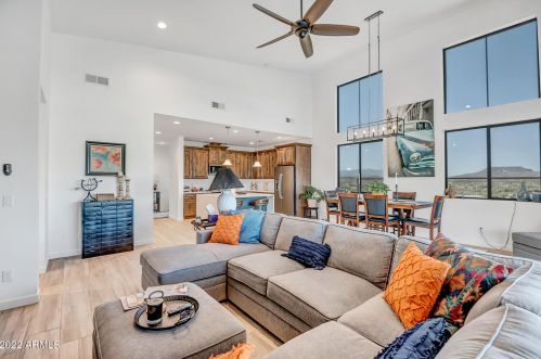 47511 23 Dr, Phoenix AZ 85041-7616 exterior