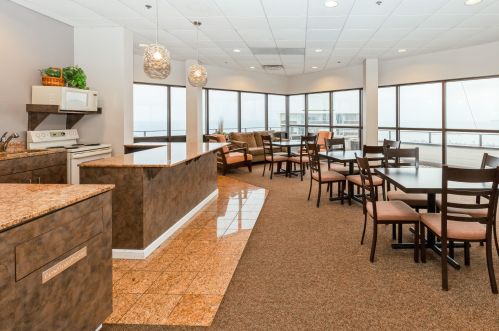 1633 Prospect Ave, Milwaukee WI  53202-2494 exterior