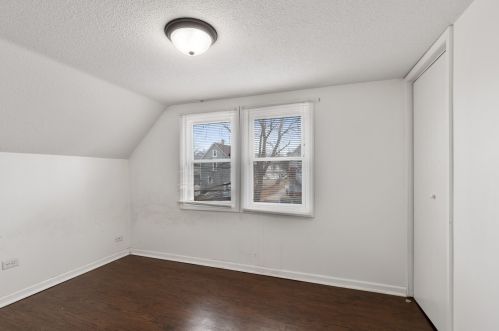 411 Poplar St, Waukegan IL 60085-3818 exterior