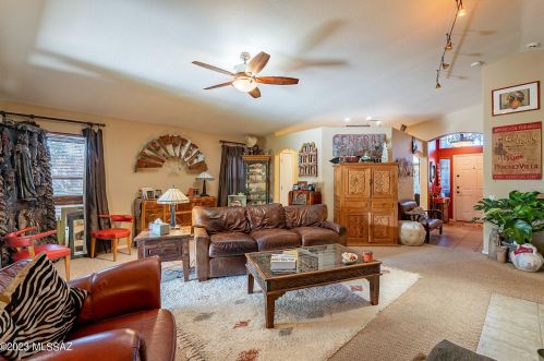 2675 Desert Bluffs Ct, Tucson AZ 85742-4468 exterior