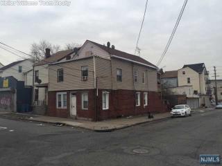 30 Butler St, Paterson, NJ 07524-1758