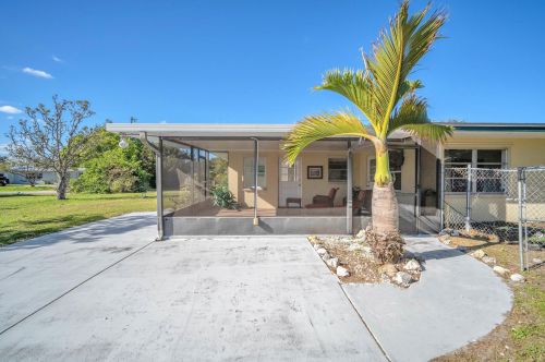 202 Bay St, Fort Pierce FL 34952-1318 exterior