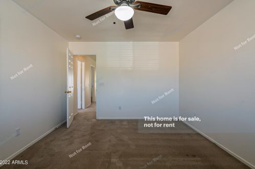 820 Granada Dr, Chandler AZ 85226-2371 exterior