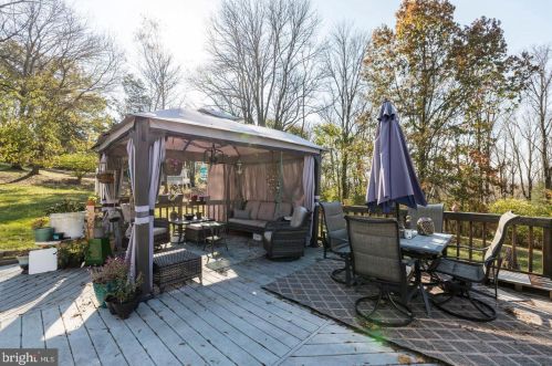 1557 Kauffman Rd, Pottstown PA 19464-2399 exterior