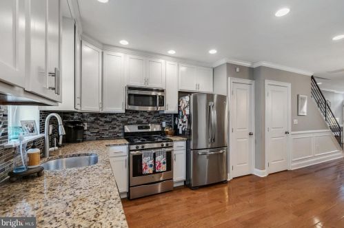 1710 Catharine St, Philadelphia PA 19143-2536 exterior