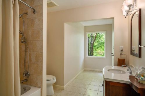 1150 Churchill Downs Rd, Atlanta GA 30319-1024 exterior