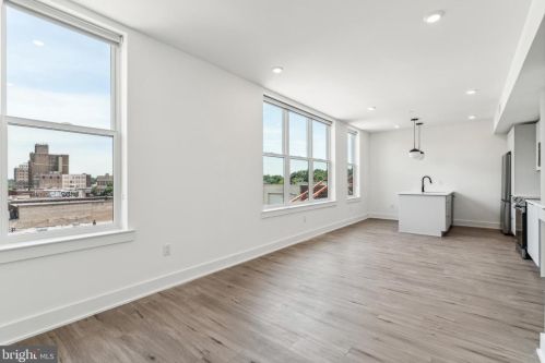 139 Chelten Ave, Philadelphia PA  19144-3336 exterior