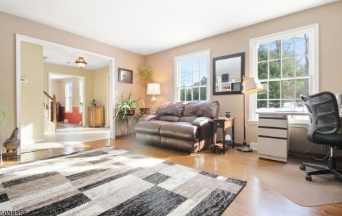 51 Ketcham Rd, Hackettstown, NJ 07840-4919