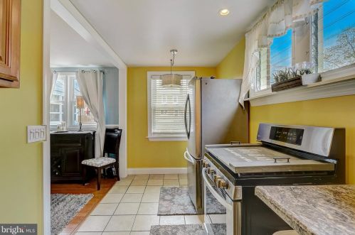 200 Stratford Rd, Manor PA 19036-1635 exterior