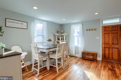 302 2nd St, Hummelstown PA  17036-1709 exterior