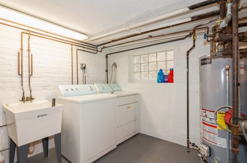 5353 Cullom Ave, Chicago IL 60641-1313 exterior