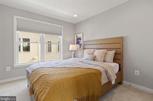 1016 4 St, Washington DC 20001-2516 exterior