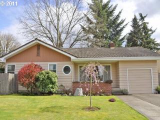 3086 Bailey Ln, Eugene OR  97401-6927 exterior