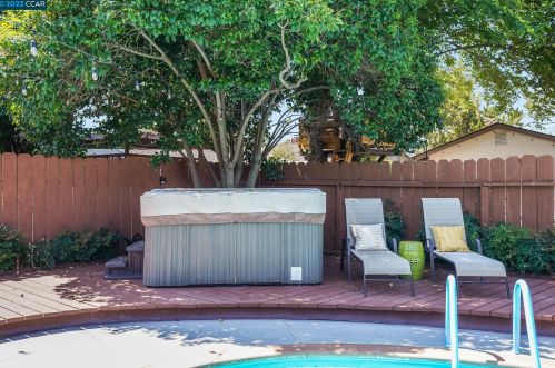 1871 Larkspur Ct, Concord CA exterior