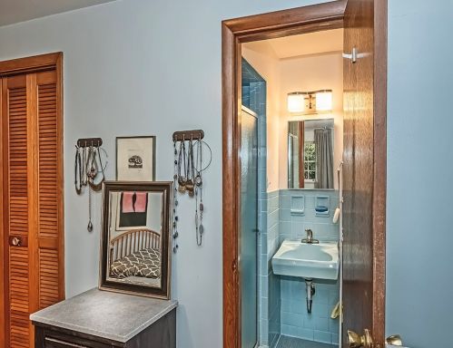 574 Clemson Dr, Pittsburgh PA exterior