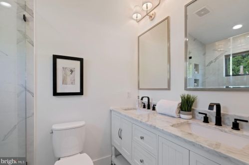 2410 37th St, Washington DC  20007-1835 exterior