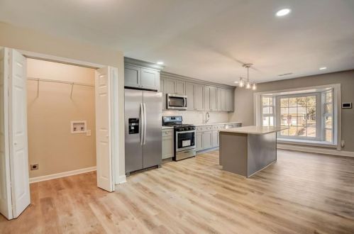 16 Eugenia St, Atlanta GA 30318-0026 exterior