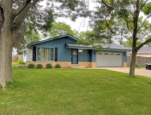 4204 93rd St, Milwaukee, WI 53222-1509