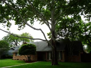 3234 Norcross Ln, Dallas TX  75229-5035 exterior