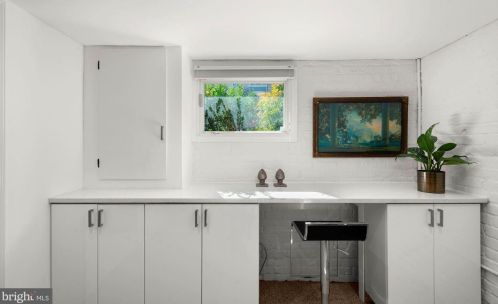 3027 Cambridge Pl, Washington DC 20007-2914 exterior