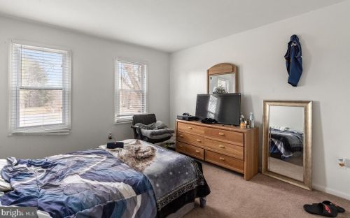 17404 Rocky Gorge Ct, Silver Spring MD 20905-5123 exterior