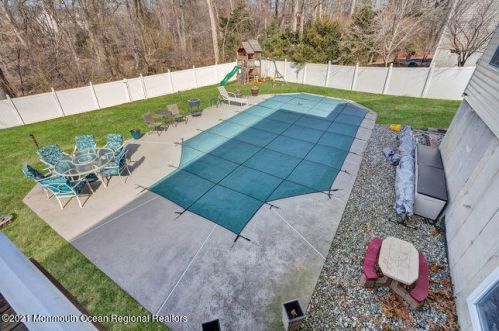 22 Chiswick Ct, Jackson Twp NJ 08527-1257 exterior